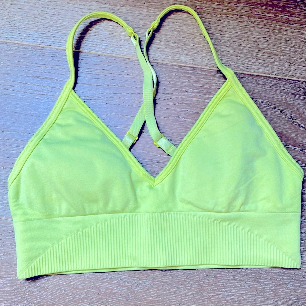 Lululemon neon yellow sports bra size 4
